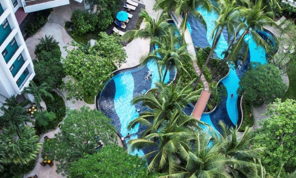1441612705_sSwimming_Pool_2_optimize.jpg