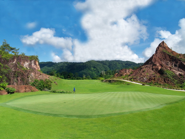 1458525207_sRed-Mountain-GC-hole-13.jpg