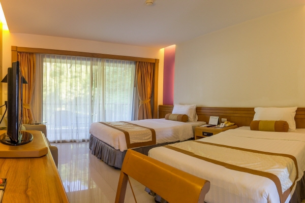 1458525224_sDeluxe-Room_05.jpg